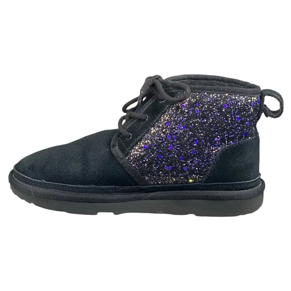 UGG Kids Neumel Cosmos Black Suede Chukka Boot Size US 4